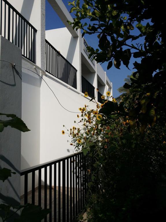 Kkaras Hotel 3 Star Ayía Nápa Extérieur photo