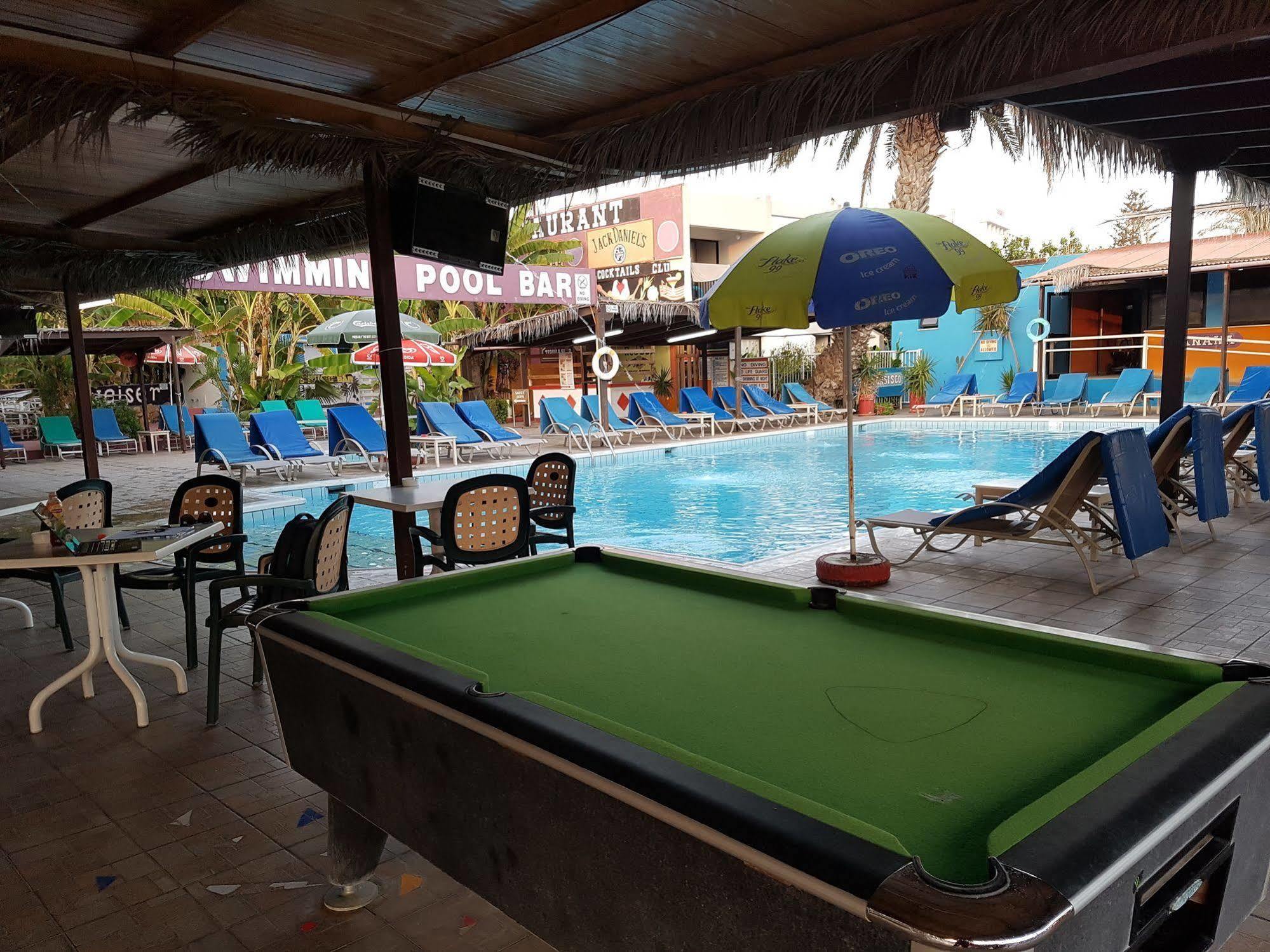 Kkaras Hotel 3 Star Ayía Nápa Extérieur photo