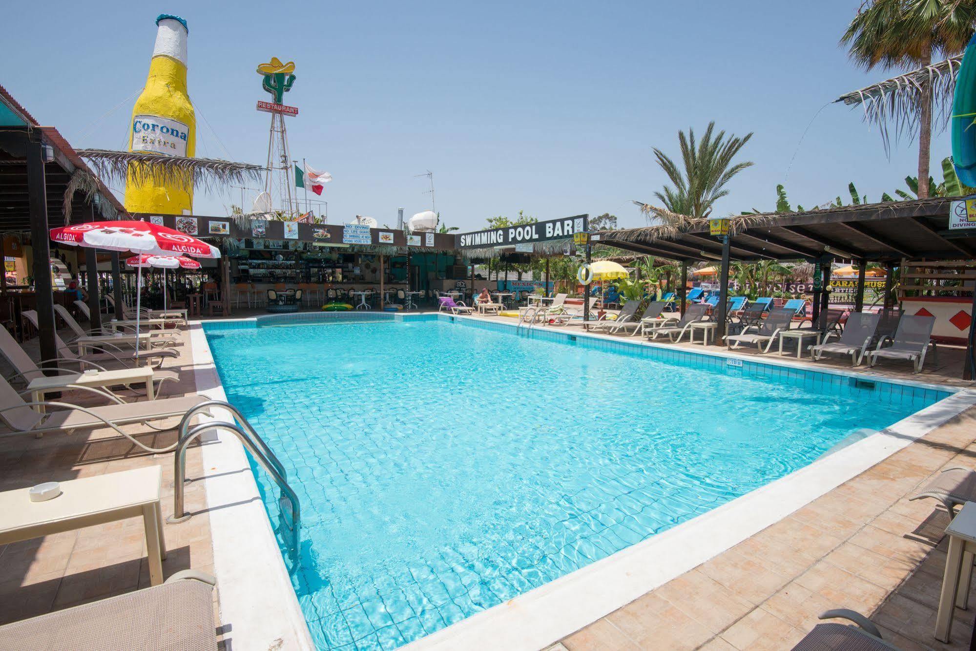 Kkaras Hotel 3 Star Ayía Nápa Extérieur photo