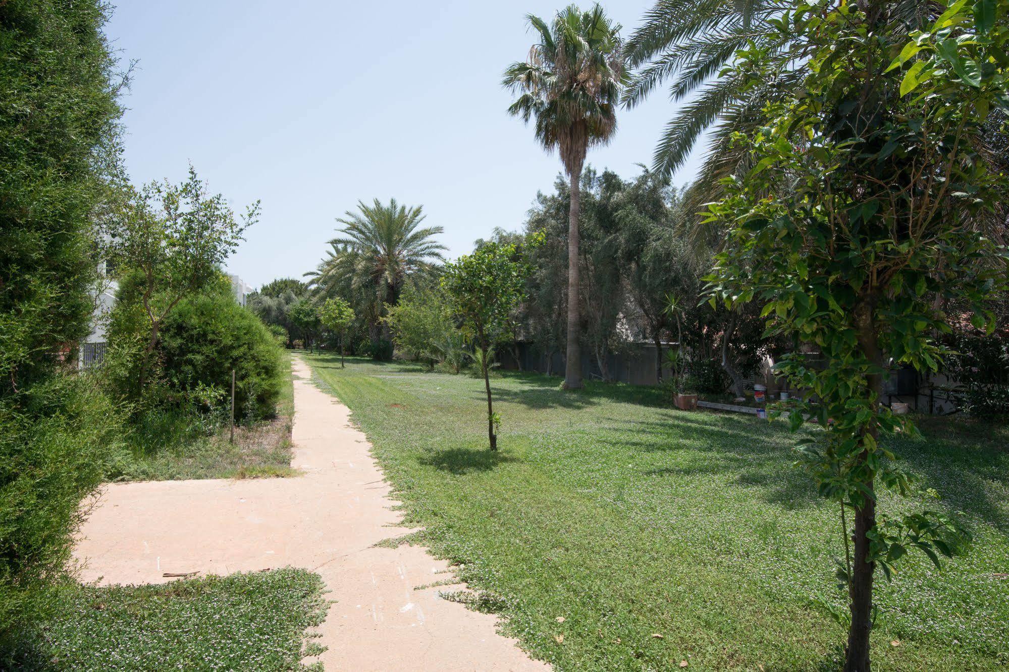 Kkaras Hotel 3 Star Ayía Nápa Extérieur photo