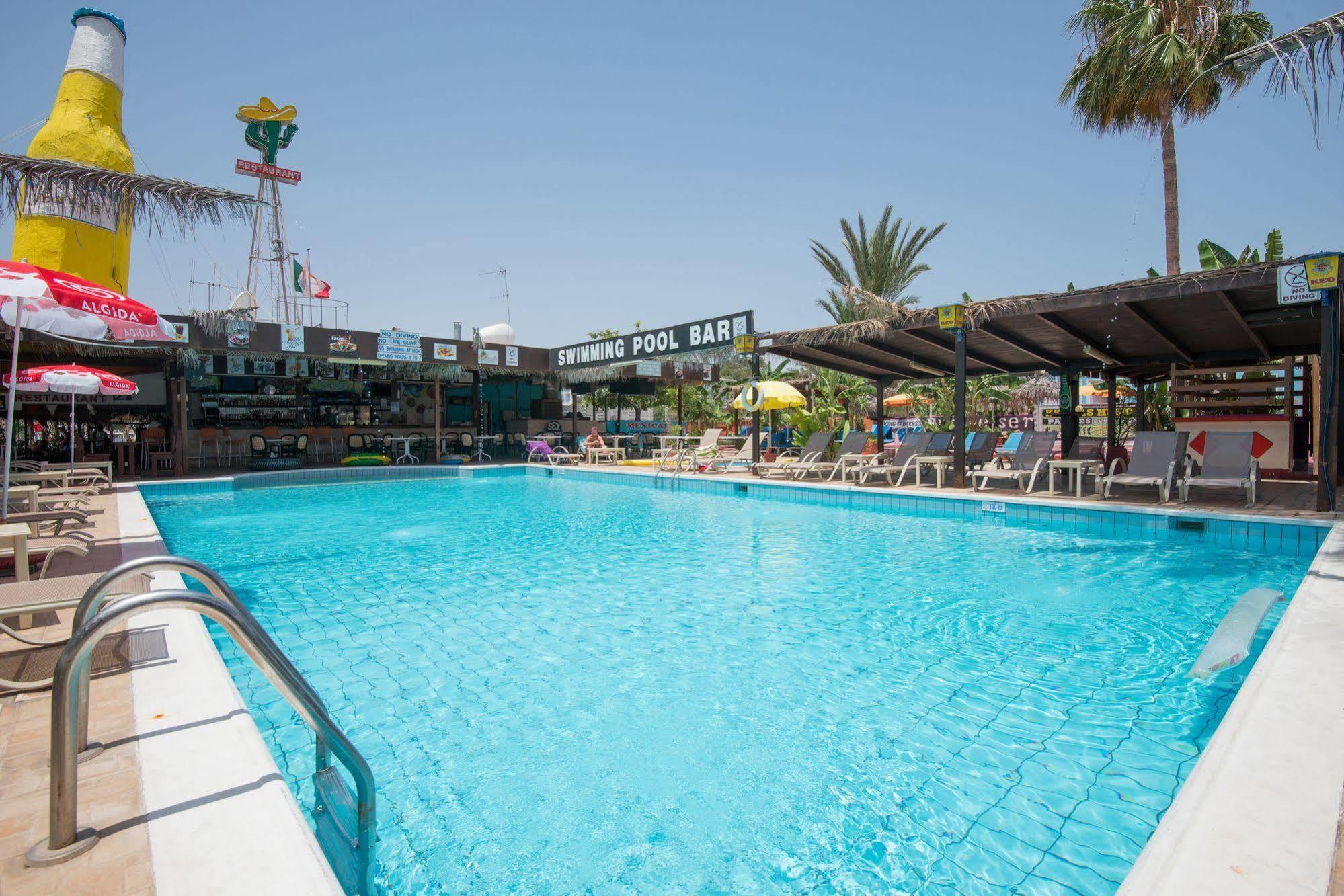 Kkaras Hotel 3 Star Ayía Nápa Extérieur photo