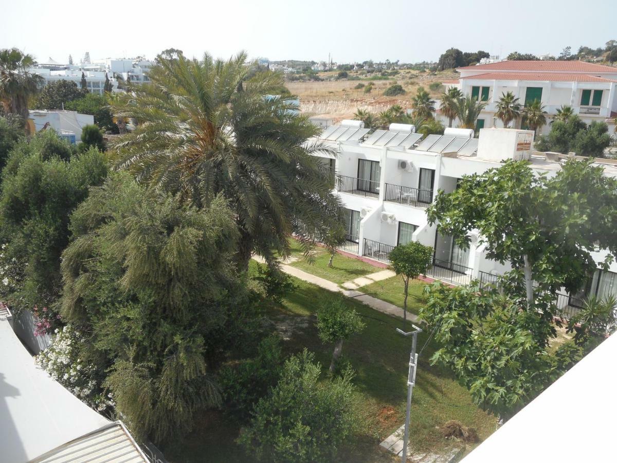Kkaras Hotel 3 Star Ayía Nápa Extérieur photo